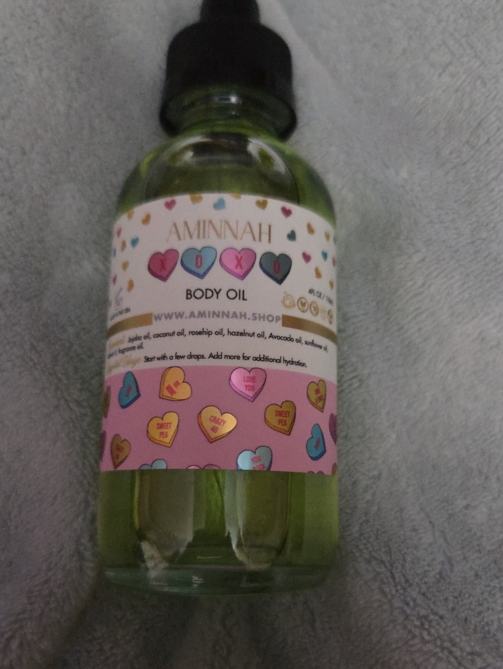 AMINNAH Pink Heart Body Oil – Hydrating Women’s Body Oil NWOT